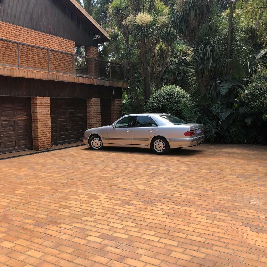 27A On Angus Hotell Johannesburg Eksteriør bilde